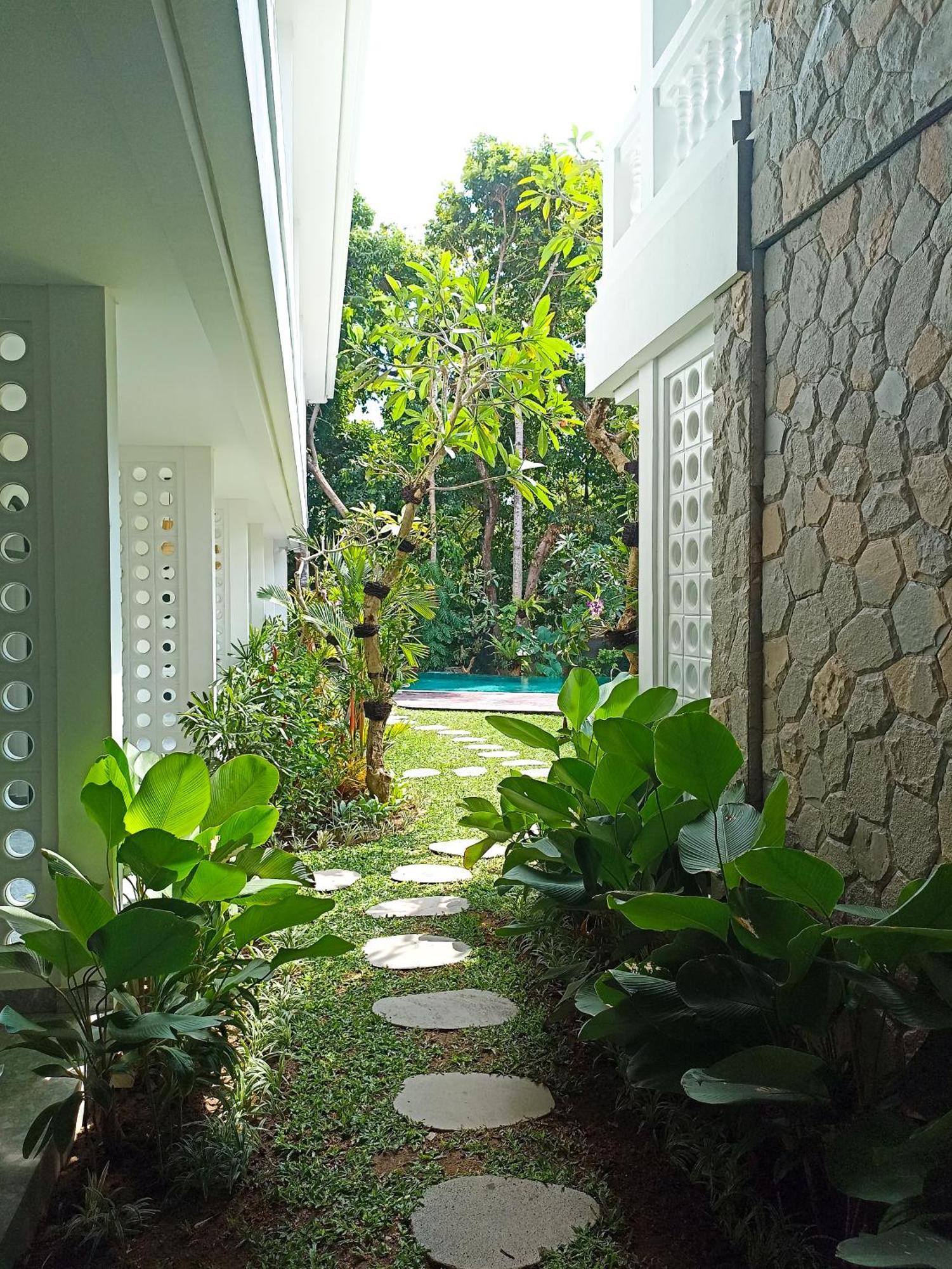 Hotel Casa De Ozora à Munggu Extérieur photo